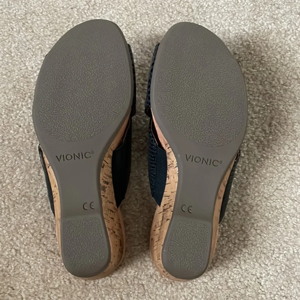 Vionic Sandals - Picture 4 of 4